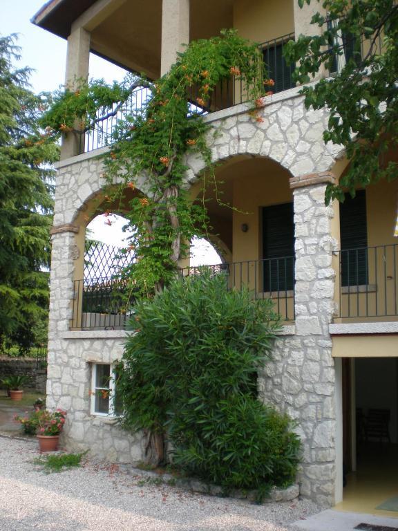 Residenza Le Logge Aparthotel Torri Del Benaco Luaran gambar