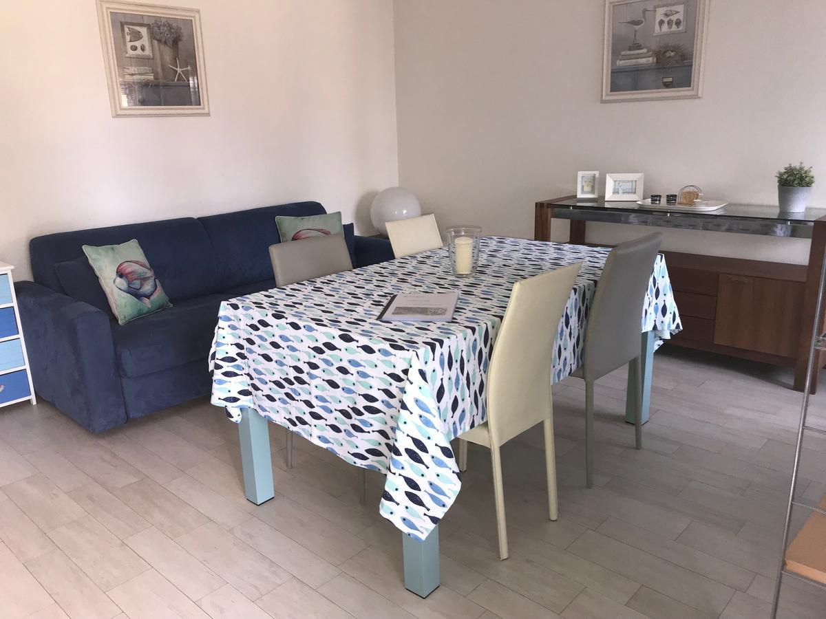 Residenza Le Logge Aparthotel Torri Del Benaco Luaran gambar