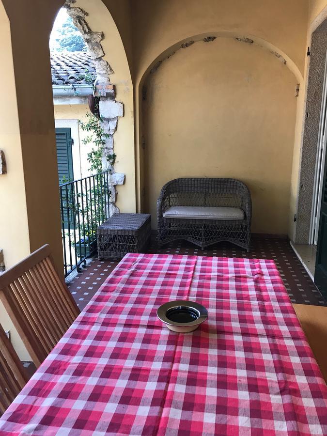 Residenza Le Logge Aparthotel Torri Del Benaco Luaran gambar