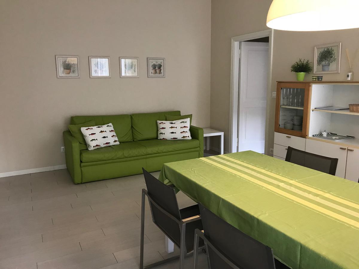 Residenza Le Logge Aparthotel Torri Del Benaco Luaran gambar